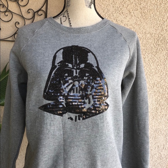Star Wars sweater. - Picture 2 of 6